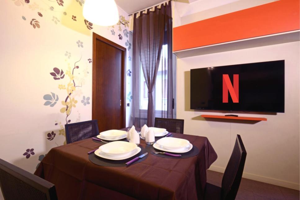 Ferienwohnung Cenisio - Corso Sempione Accogliente Mansarda Di Design Mailand Exterior foto